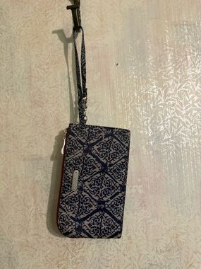 Baggallini Wristlet Navy, Cream And Rust RFID Card Slots, Like New Condition